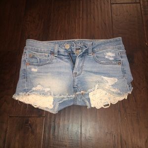 American Eagle women’s jean shorts